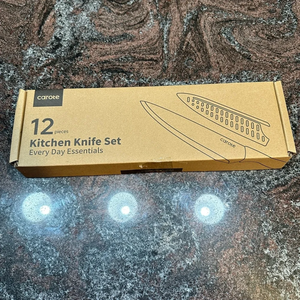 NIB Carote 12 piece kitchen knife set- multicolored